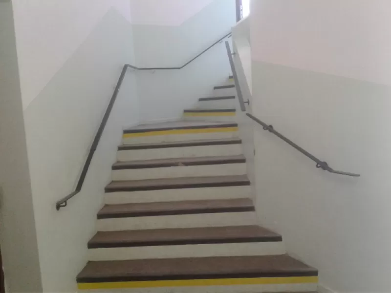 Escalier en fer, Hyères, Le Fer Chez Soi