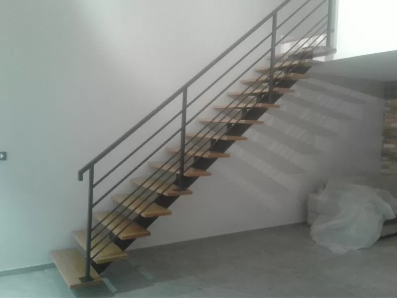 Escalier en fer, Hyères, Le Fer Chez Soi